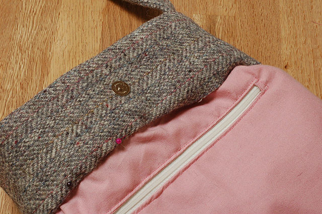 tweed embroidered bag
