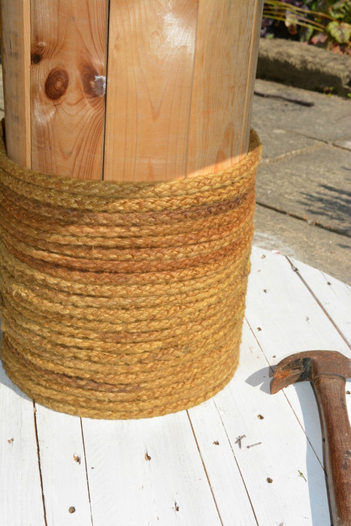 Wrap ore of cable reel with old rope