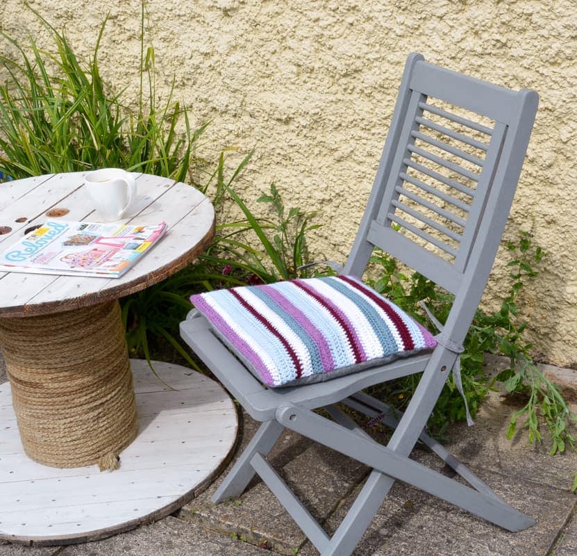easy crochet cushion, DIY Striped Crochet cushion for garden chair, Tutorial  easy crochet cushion, DIY Striped Crochet cushion for garden chair, Tutorial