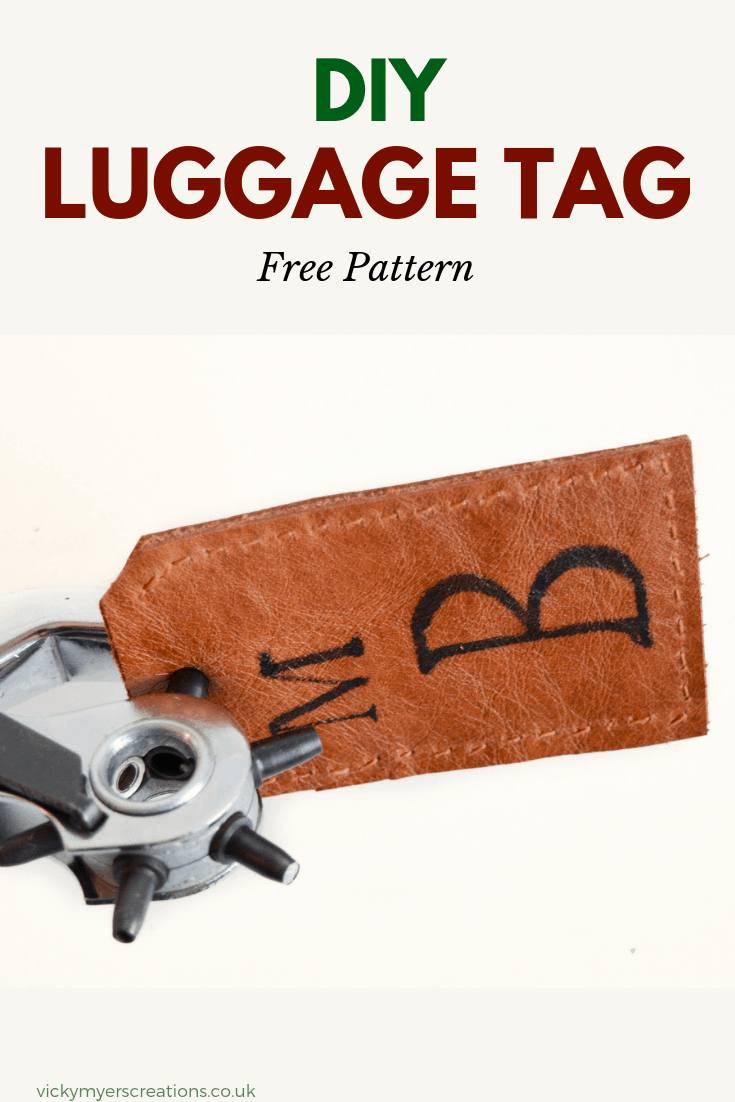 Easy DIY leather luggage tags make a great gift - learn to hand sew your own homemade luggage tags #DIYgift #DIYluggagetags