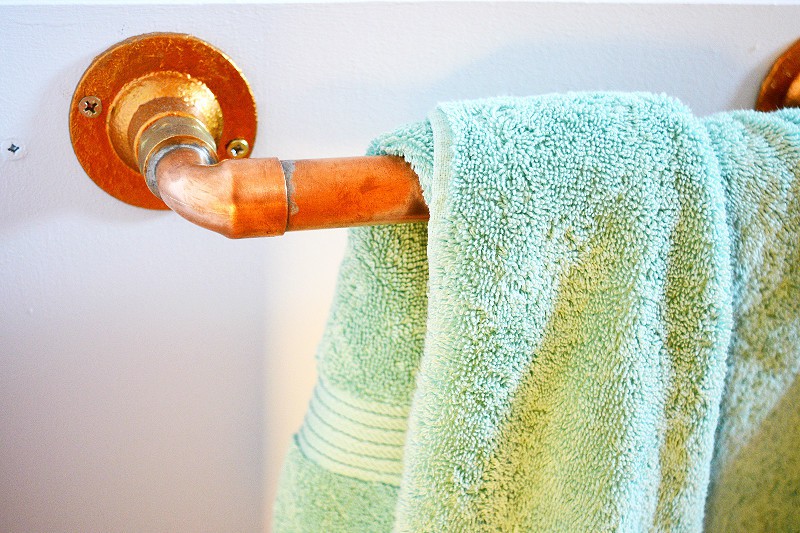 industrial-copper-pipe-hand-towel