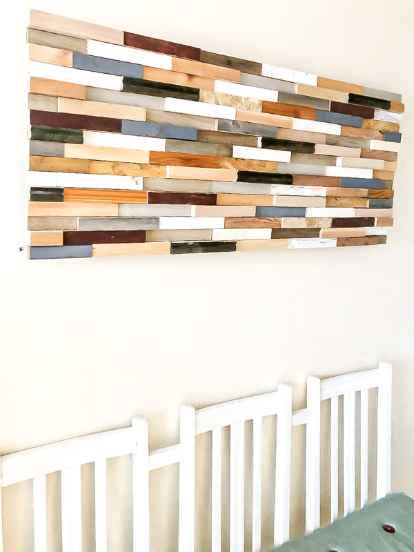 Arte de parede de madeira de sucata DIY super fácil, aproveite ao máximo os restos de madeira e faça uma peça de arte de parede personalizada